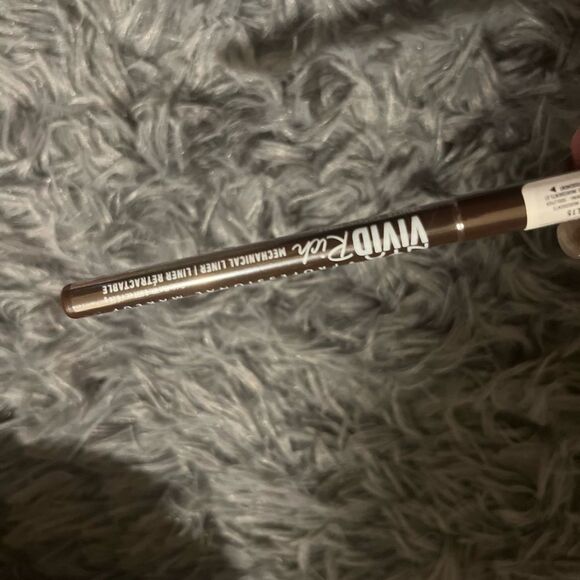 Nyx makeup bundle - Picture 3 of 7